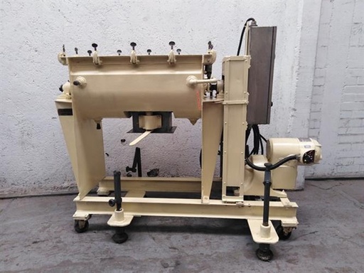 [M80706] 3 Cubic Foot Double ribbon blender