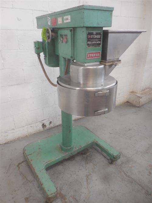 Stokes Model Tornado 44-0 Hammer Mill