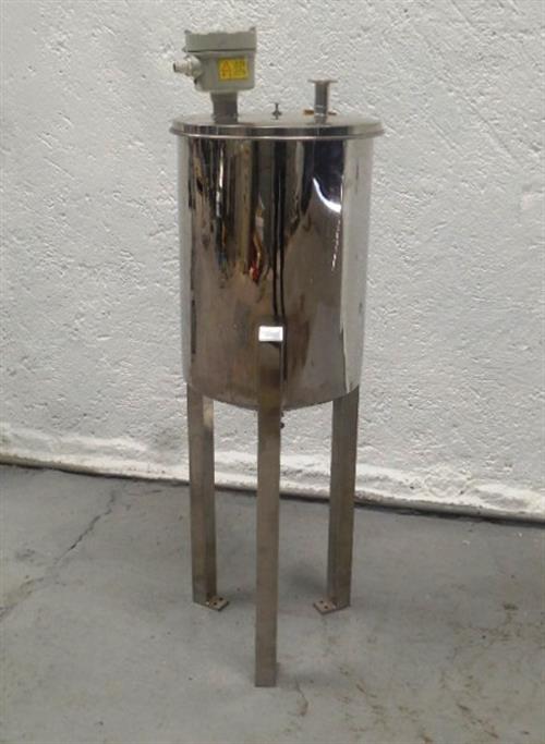 Stainless steel 9 gallon tank