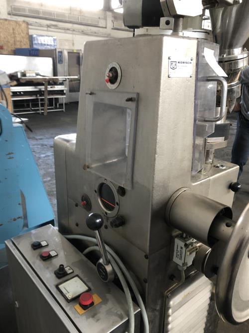 Korsch model PH-106 6-Station Tablet Press