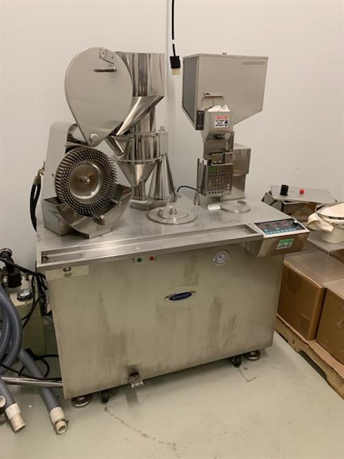 Vanguard VSF-III semi-automatic encapsulator