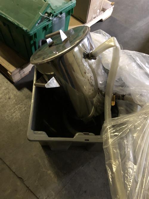 Vanguard VSF-III semi-automatic encapsulator