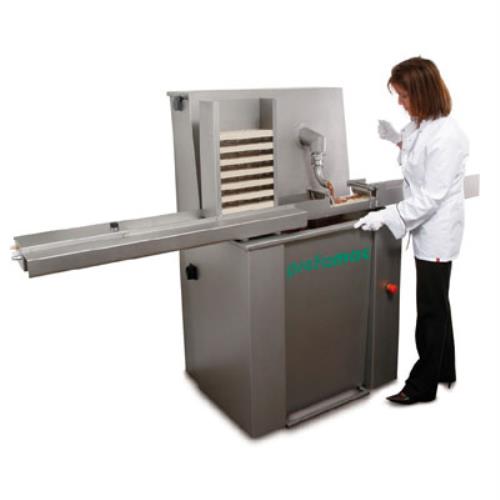 NEW PREFAMAC CONTINUA STAINLESS STEEL 30-KG AND 60-KG CAPACITY MELTERS WITH AUTOMATIC TEMPERING SYSTEM WITH MOLD VIBRATOR