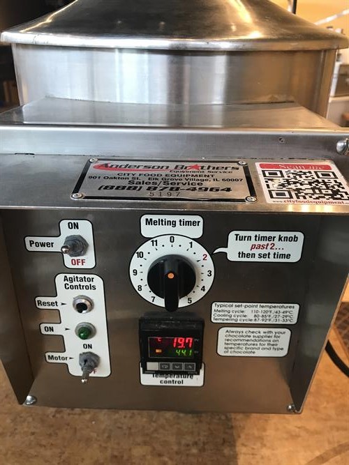 Savage 50-lb Stainless Steel Chocolate Melter