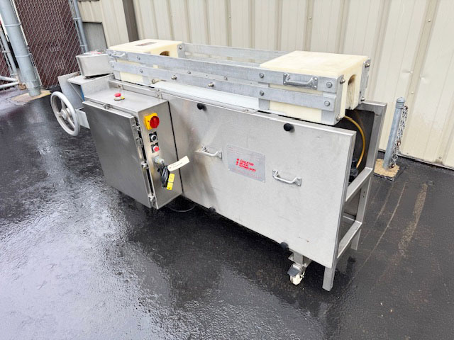 Carleton Helical Technologies Ionized Air Rinser