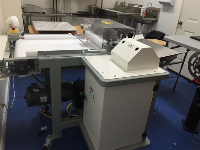 Bridge Metal 18" Wide Caramel Cutter